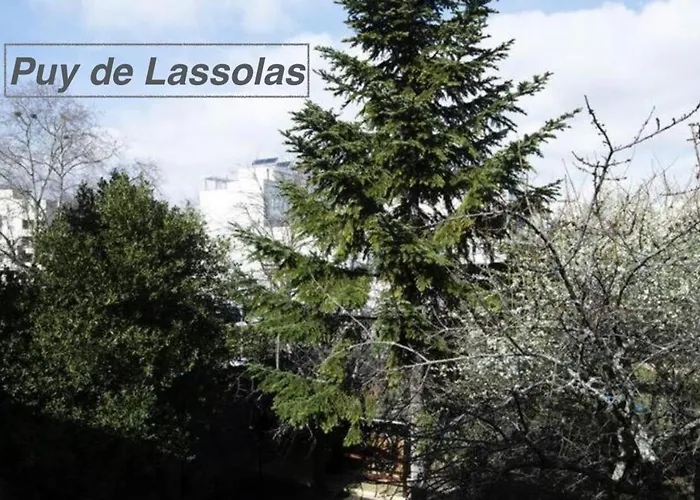 Hôtel accueillant les animaux: Logements Chaîne des Puys avec garages attenants